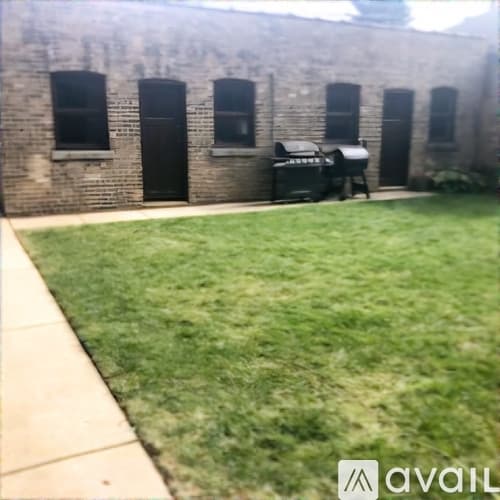 Chicago Apartment: 5017 N Winchester Avenue