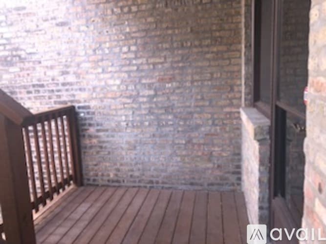 Chicago Apartment: 5017 N Winchester Avenue