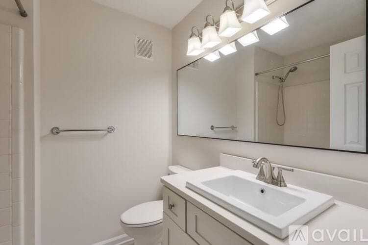 Marietta Condo: 2120 River Heights Walk SE