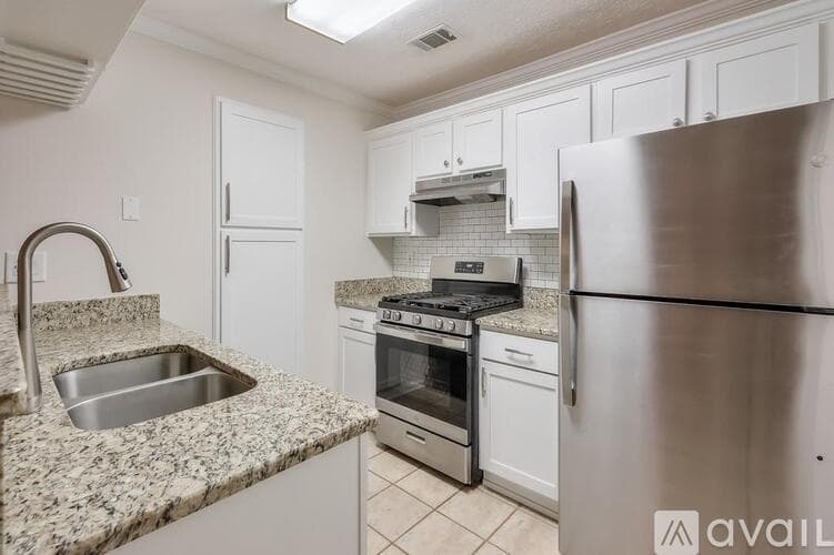 Marietta Condo: 2120 River Heights Walk SE