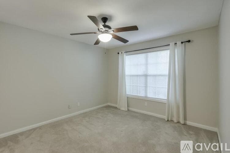 Marietta Condo: 2120 River Heights Walk SE