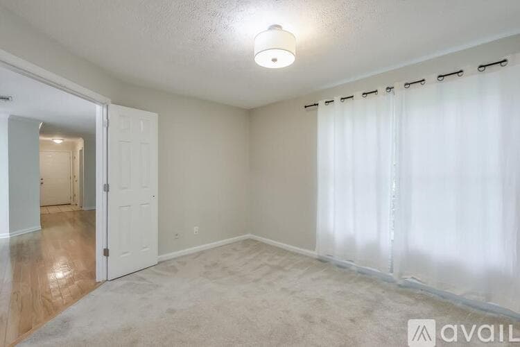 Marietta Condo: 2120 River Heights Walk SE
