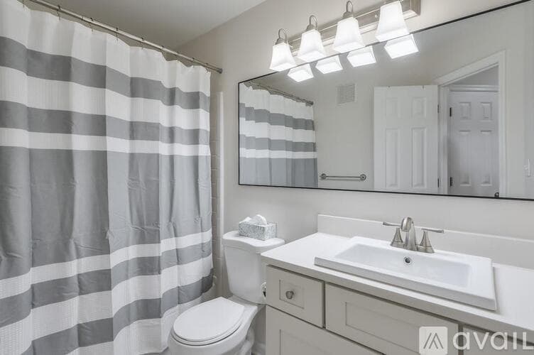 Marietta Condo: 2120 River Heights Walk SE