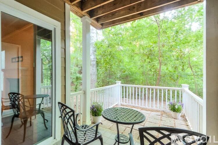 Marietta Condo: 2120 River Heights Walk SE