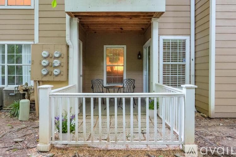 Marietta Condo: 2120 River Heights Walk SE