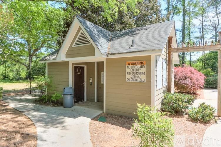 Marietta Condo: 2120 River Heights Walk SE