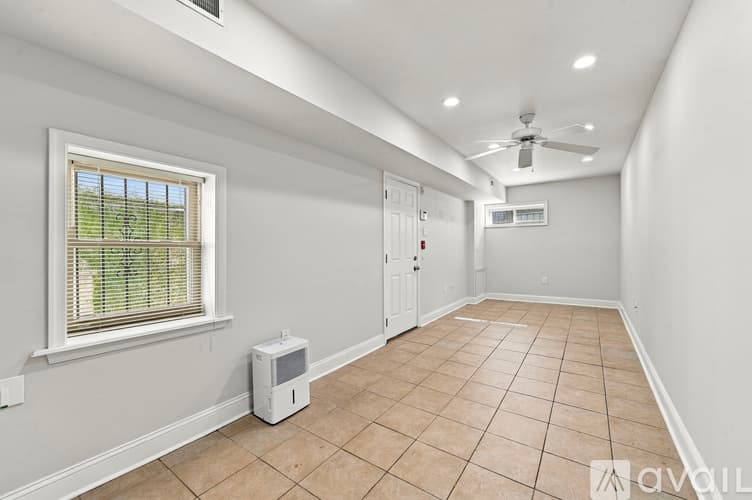 Philadelphia Apartment: 2612 Ellsworth St