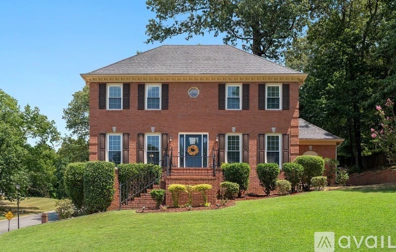 Hoover House: 1395 Eden Ridge Circle