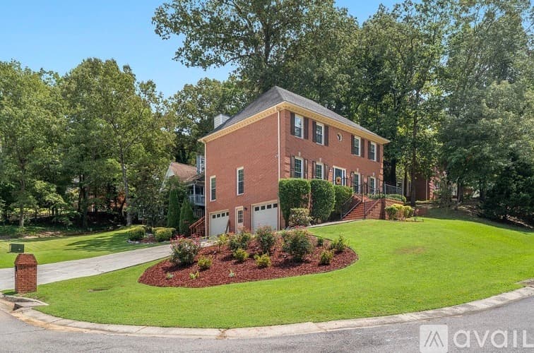 Hoover House: 1395 Eden Ridge Circle