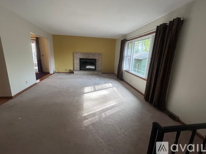 Minnetonka House: 5649 Rebecca Ln