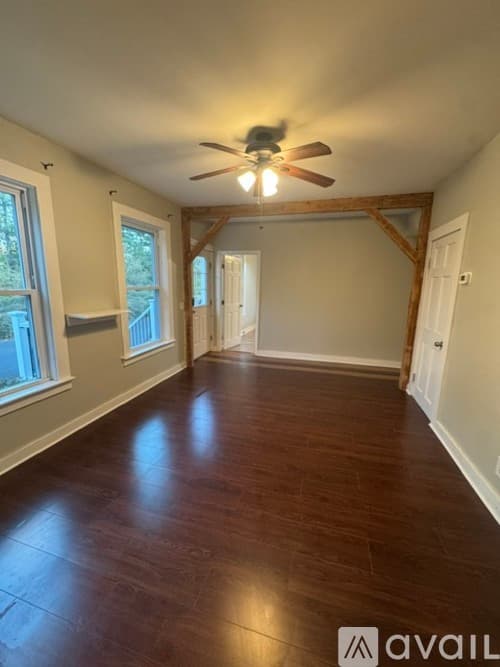 Haverhill Apartment: 34 Maynard Ave