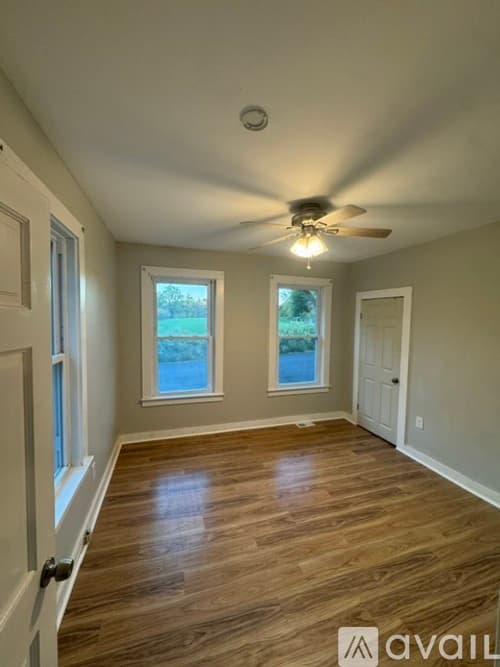 Haverhill Apartment: 34 Maynard Ave