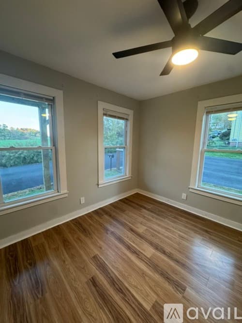 Haverhill Apartment: 34 Maynard Ave