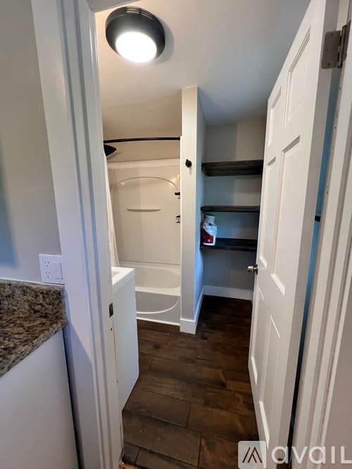 Haverhill Apartment: 34 Maynard Ave
