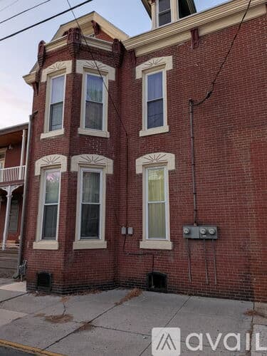 Lebanon Apartment: 501 North 8th Street