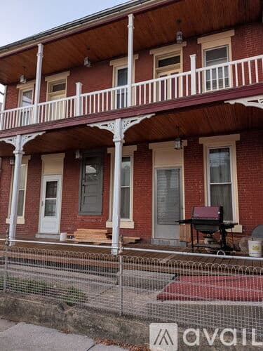 Lebanon Apartment: 501 North 8th Street