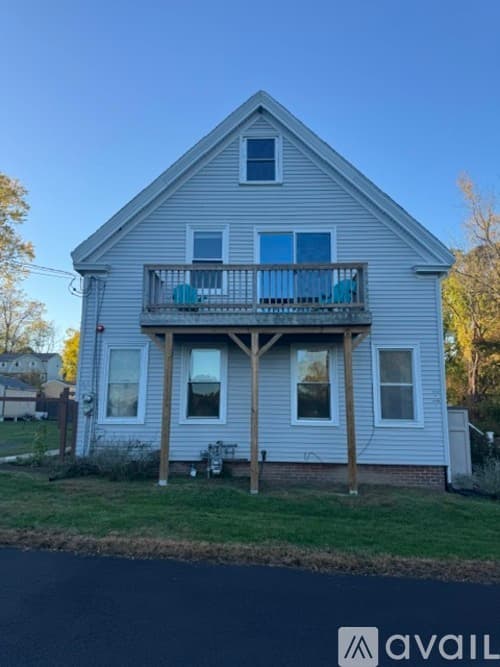 Haverhill Apartment: 34 Maynard Ave