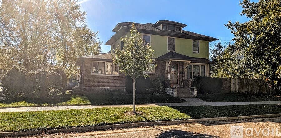 La Crosse House: 1246 Johnson Street