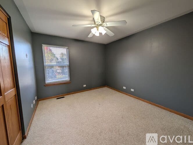 North Aurora House: 707 Thompson Avenue