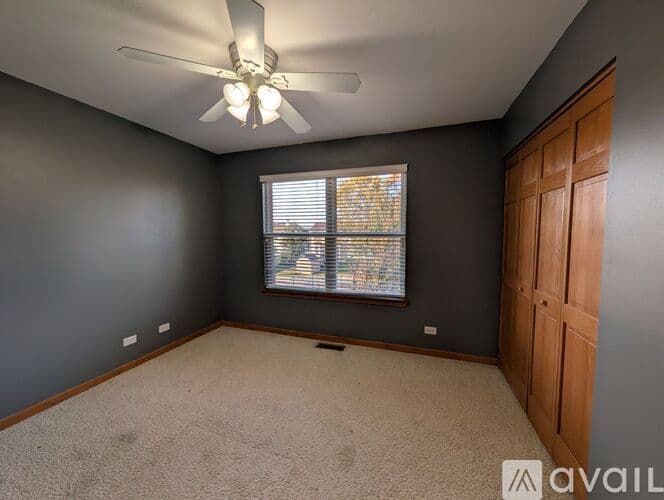 North Aurora House: 707 Thompson Avenue