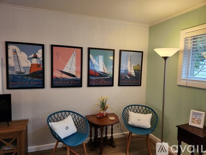 Middletown Apartment: 130 Reservoir Road