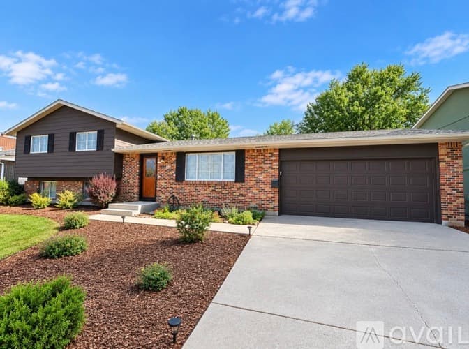 Colorado Springs House: 2223 Northglen Dr