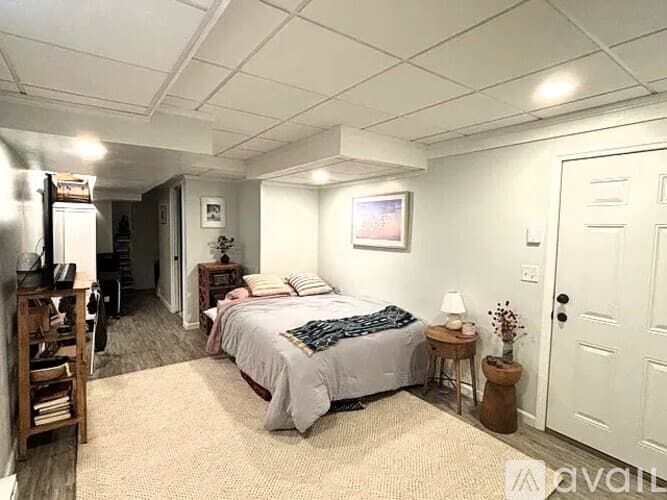 Somerville Condo: 24 Teele Ave