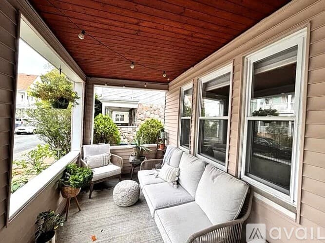 Somerville Condo: 24 Teele Ave