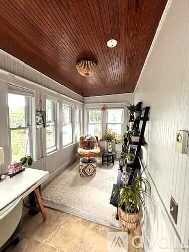 Somerville Condo: 24 Teele Ave