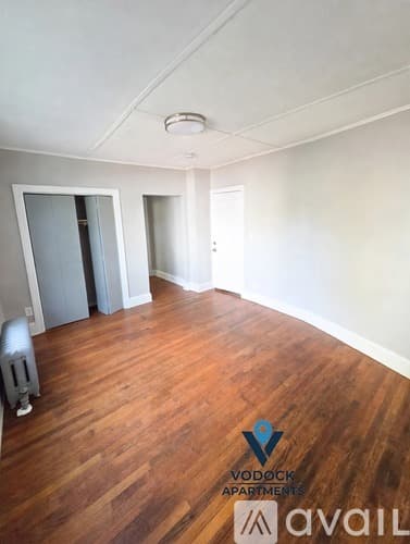 Hartford Apartment: 12 Groton St
