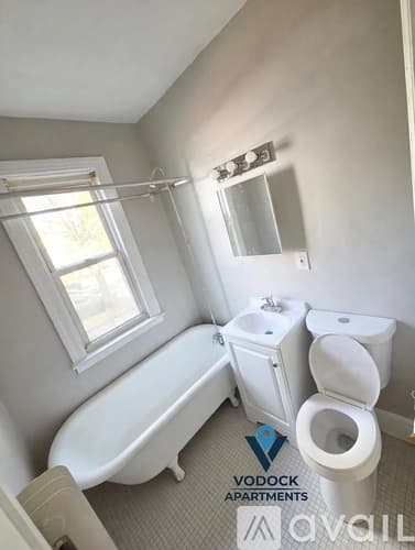 Hartford Apartment: 12 Groton St