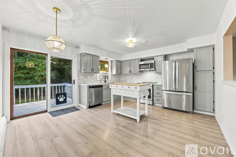 Southington Townhome: 62 Longo Drive
