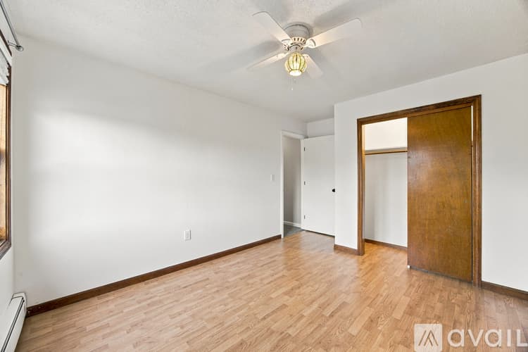 Southington Townhome: 62 Longo Drive