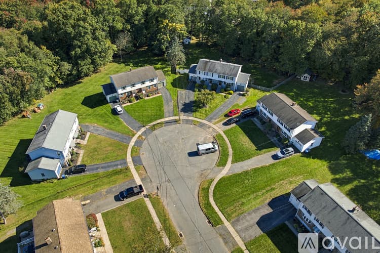 Southington Townhome: 62 Longo Drive
