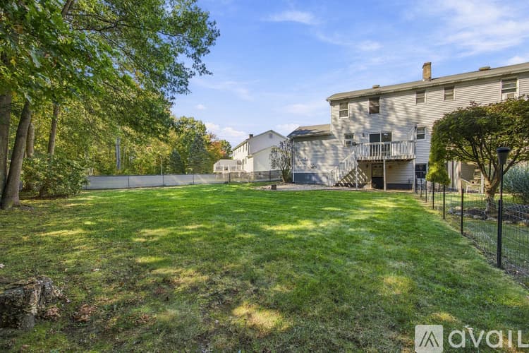 Southington Townhome: 62 Longo Drive