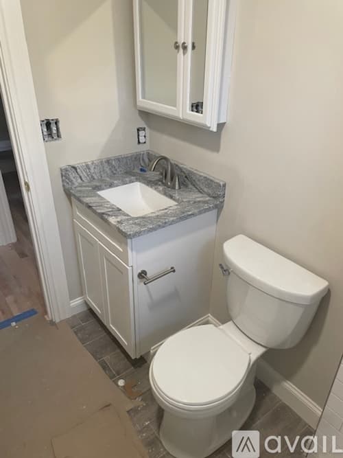 Worcester Apartment: 154 Lovell Street