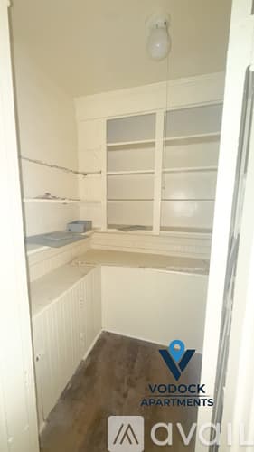 Holyoke Apartment: 43 Mosher St