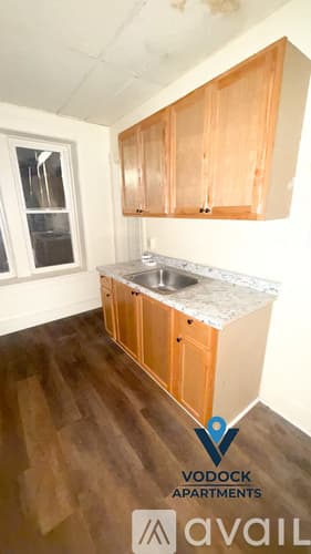 Holyoke Apartment: 43 Mosher St