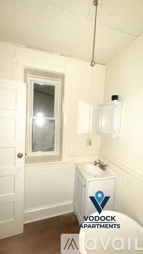 Holyoke Apartment: 43 Mosher St