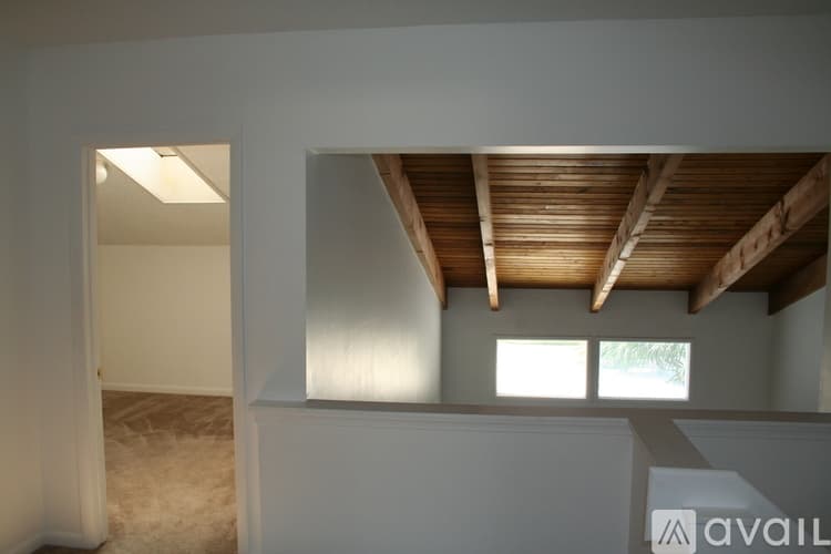 Boca Raton Townhome: 683 Dover Street