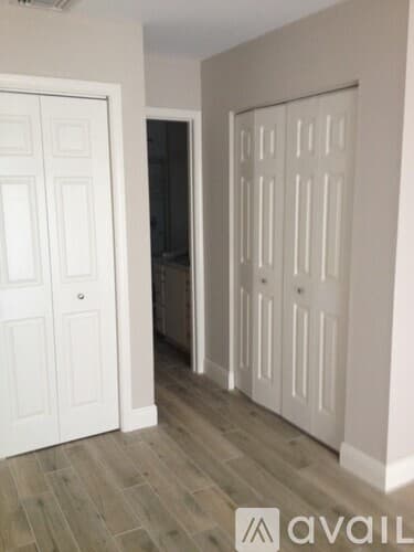 Boca Raton Townhome: 683 Dover Street
