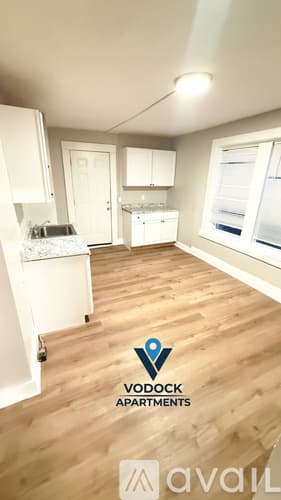 Springfield Apartment: 529 Union St