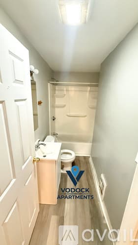 Springfield Apartment: 529 Union St
