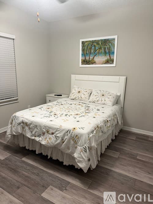 Hudson House: 14067 Weddington Terrace