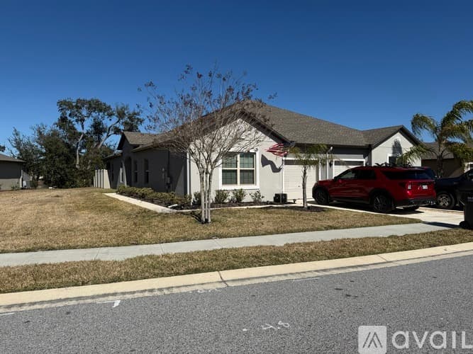 Hudson House: 14067 Weddington Terrace