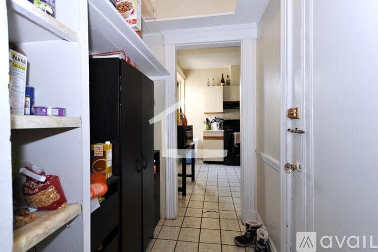 Brookline Apartment: 215 St Paul St