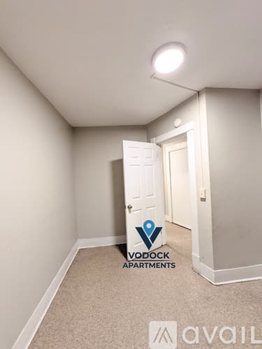 Springfield Apartment: 529 Union St
