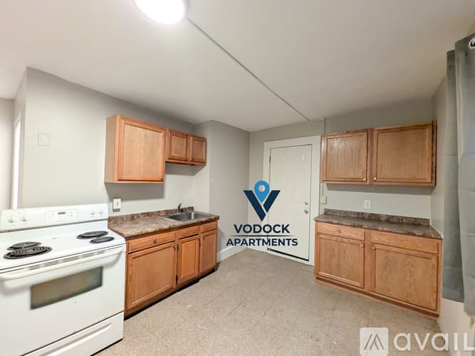 Springfield Apartment: 529 Union St