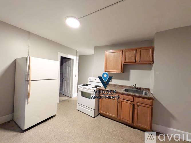 Springfield Apartment: 529 Union St