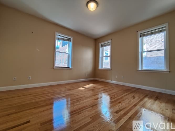 Brookline Apartment: 49 St Marys St